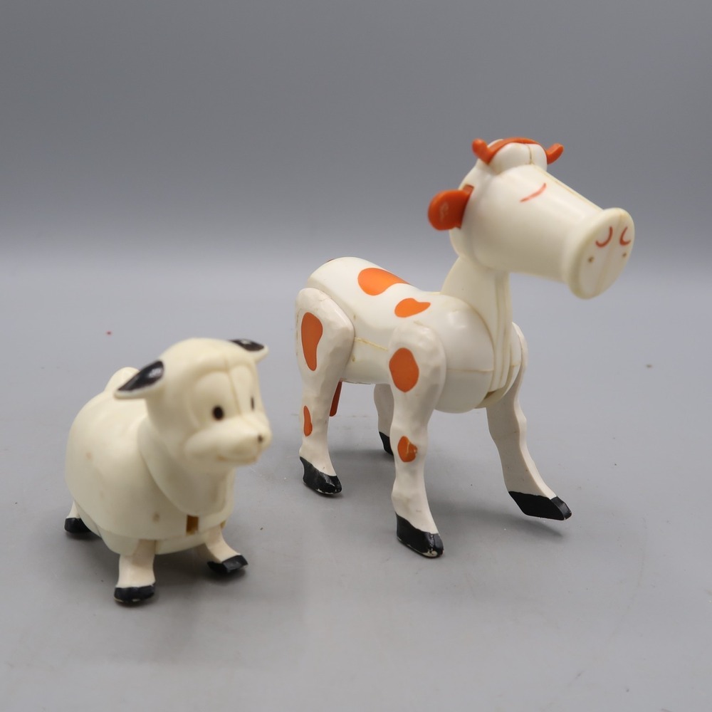 Vintage Fisher Price 1970's Little People Farm White Cow Brown Spots & Sheep‎